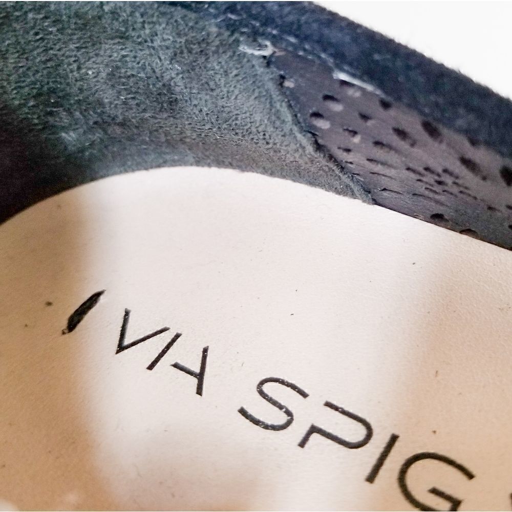 Via Spiga shoes size 4 black laser cutouts - Picture 3 of 8